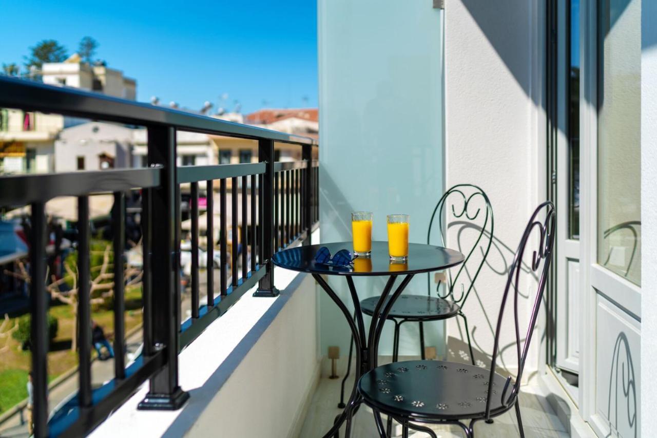 White & Gray Apartment Rethymno  Bagian luar foto