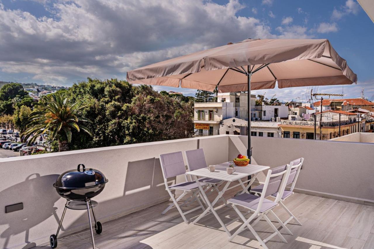 White & Gray Apartment Rethymno  Bagian luar foto