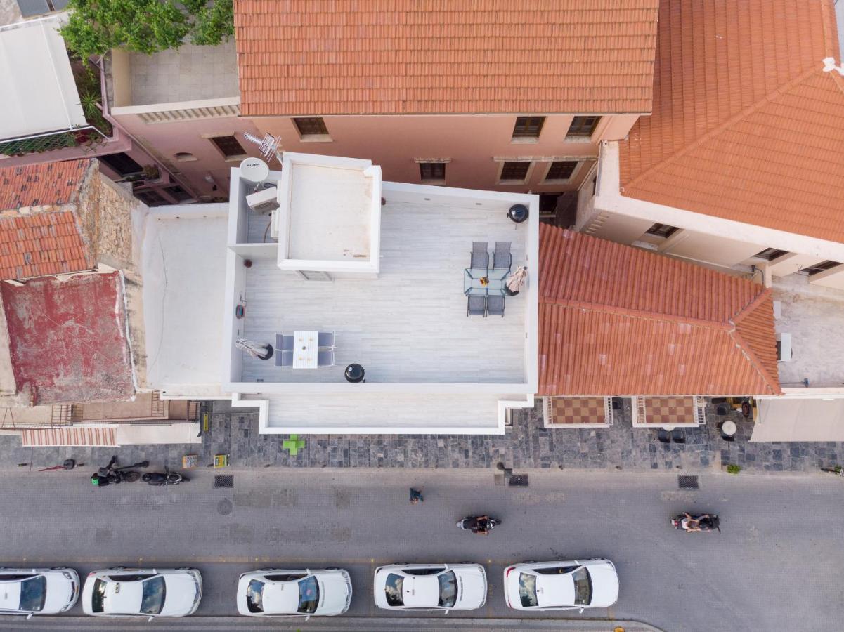 White & Gray Apartment Rethymno  Bagian luar foto
